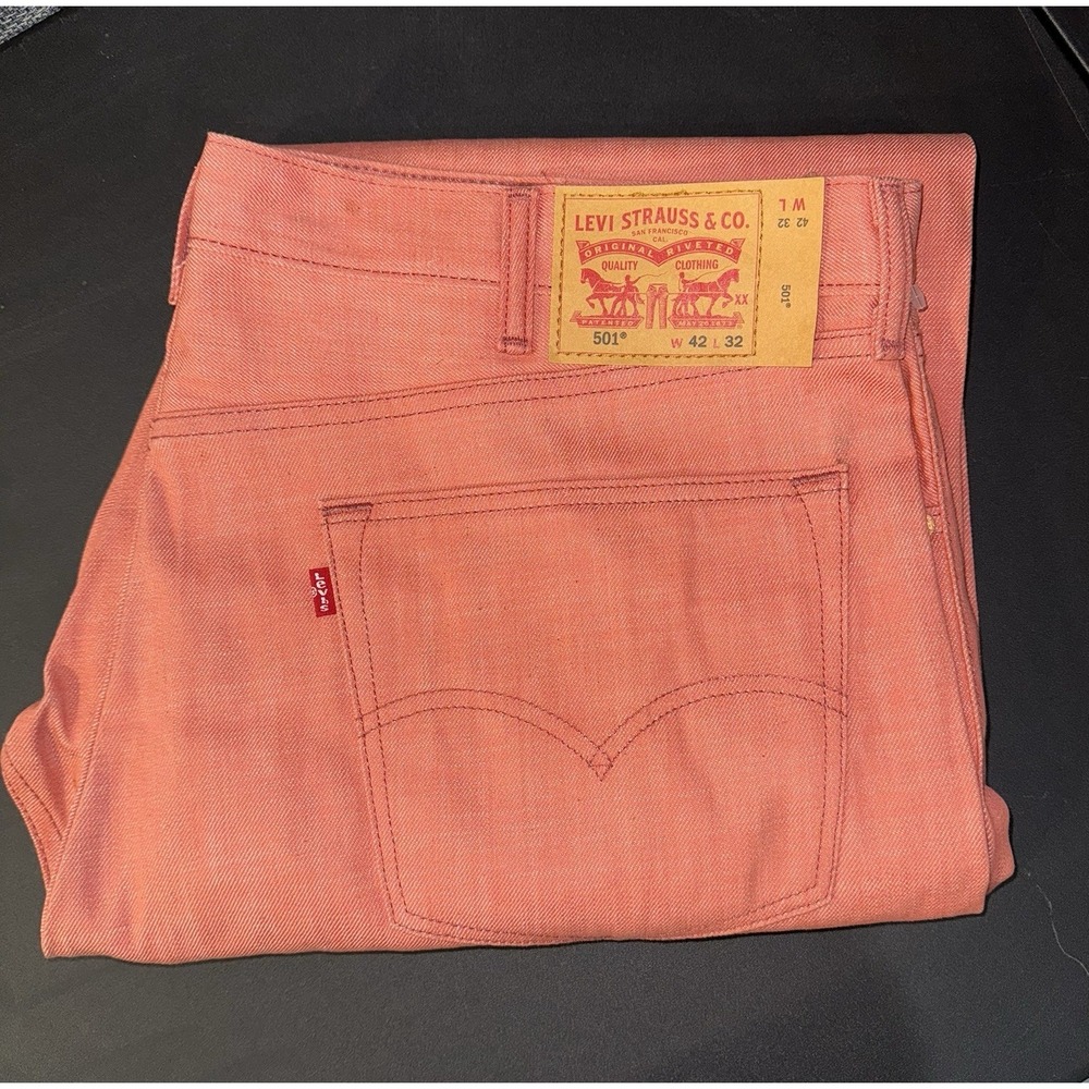 LEVI'S‎ 501 Men's Jeans Button Fly Shrink to Fit Salmon Coral Straight 42x32
